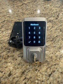 Kwikset Halo Touchscreen WiFi Smart Lock Deadbolt Satin Nickel App Control