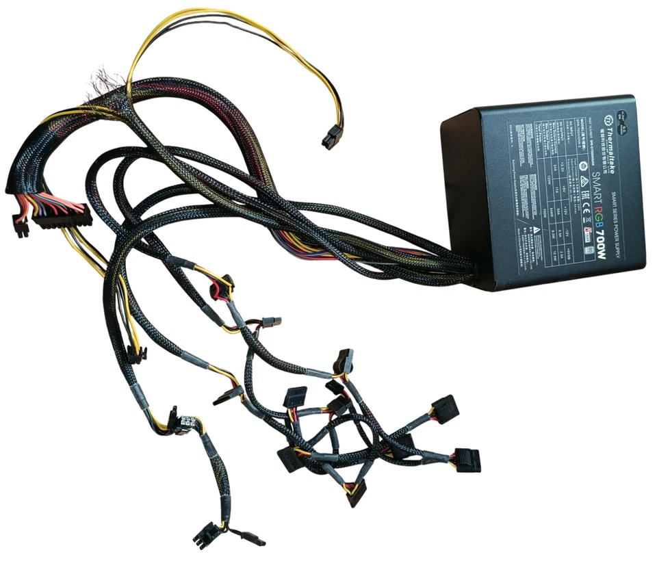 Thermaltake SMART RGB, 700 Watt, 120 mm RGB Lüfter, 80+ | Defekt - Bild 2 von 4