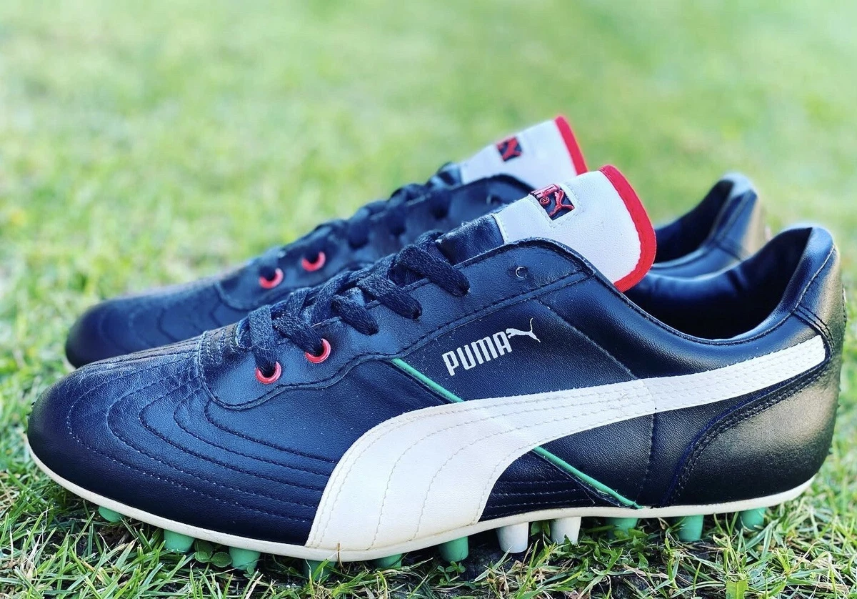 Vintage puma football boots hotsell
