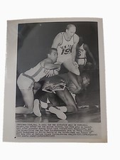1959 BILL RUSSELL NBA BASKETBALL PHOTO BOSTON CELTICS CARL BRAUN HOF LEGEND ABA 