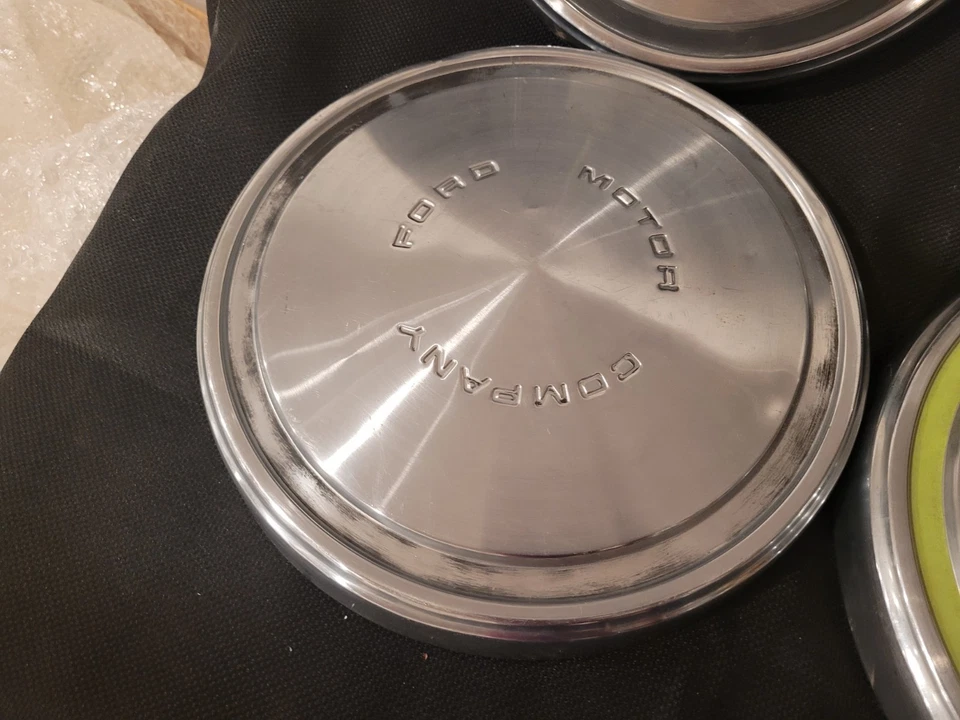 1968 1970 1979 FORD MUSTANG TORINO F100 TRUCK DOG DISH POVERTY HUBCAPS 10 1/2" — 第 3/4 张图片