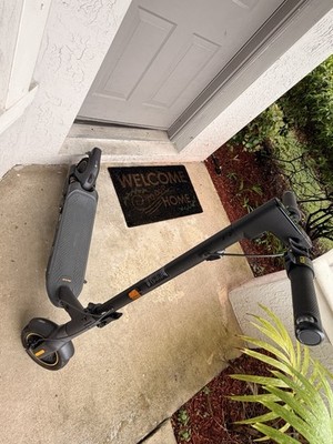 SEGWAY-NINEBOT Max G2 E Folding Scooter Black Unlocked Speed 22mph LOW MILES