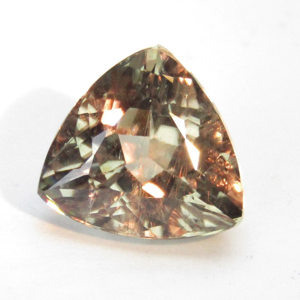 3.10Cts Gorgeous Natural Color Change Diaspore 8.9X8.5mm Trilliant Cut Turkey - Image 4 of 4