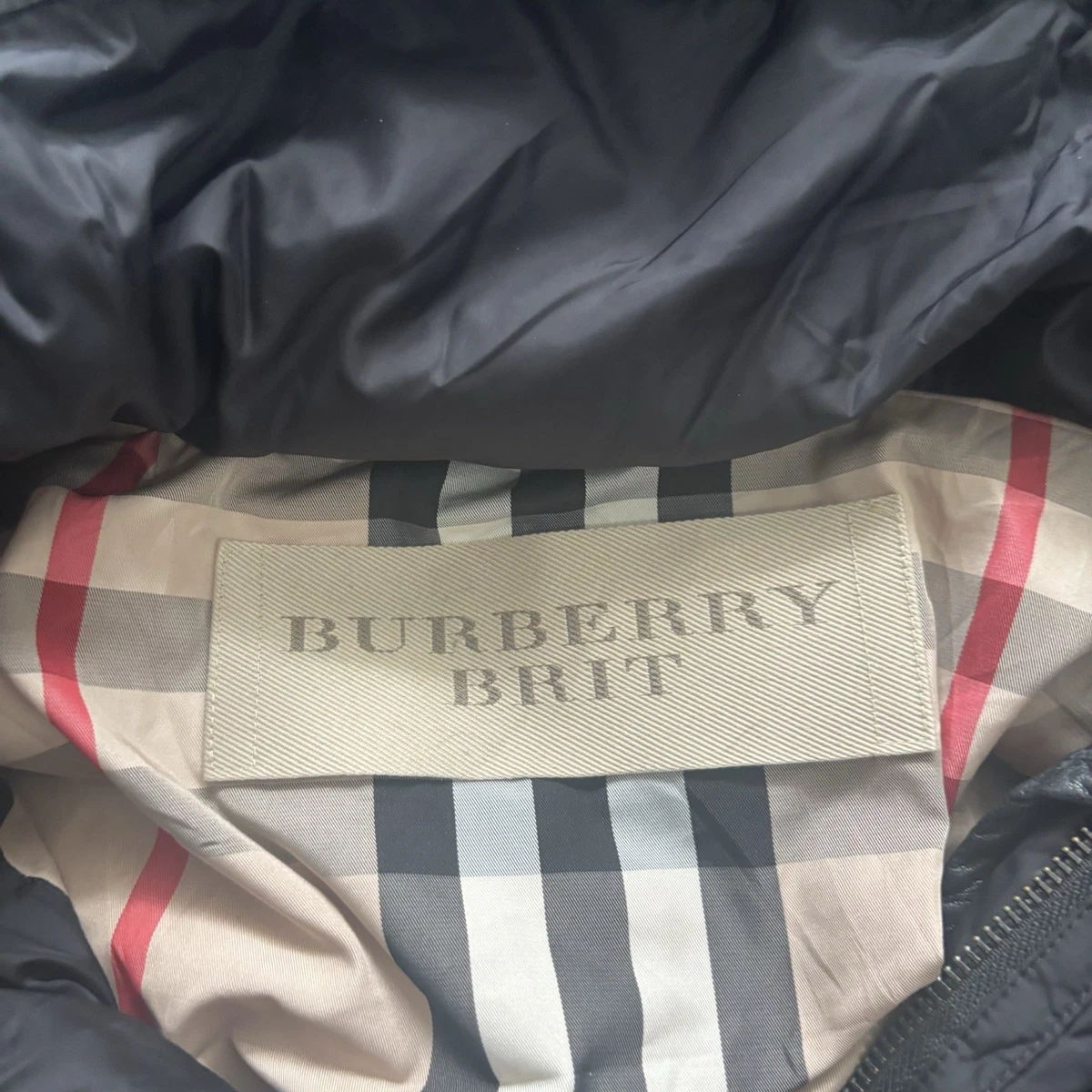 Chaqueta acolchada con capucha y cremallera completa Burberry Brit Down para mujer talla XL
