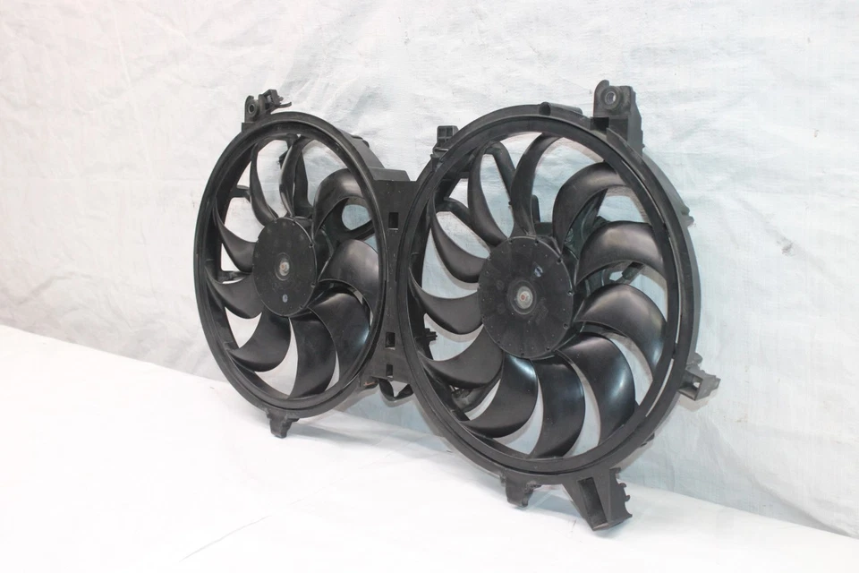 Infiniti G37S 2010 cupé V36 #322 conjunto de ventilador de refrigeración manual MT. Foto 3 de 4