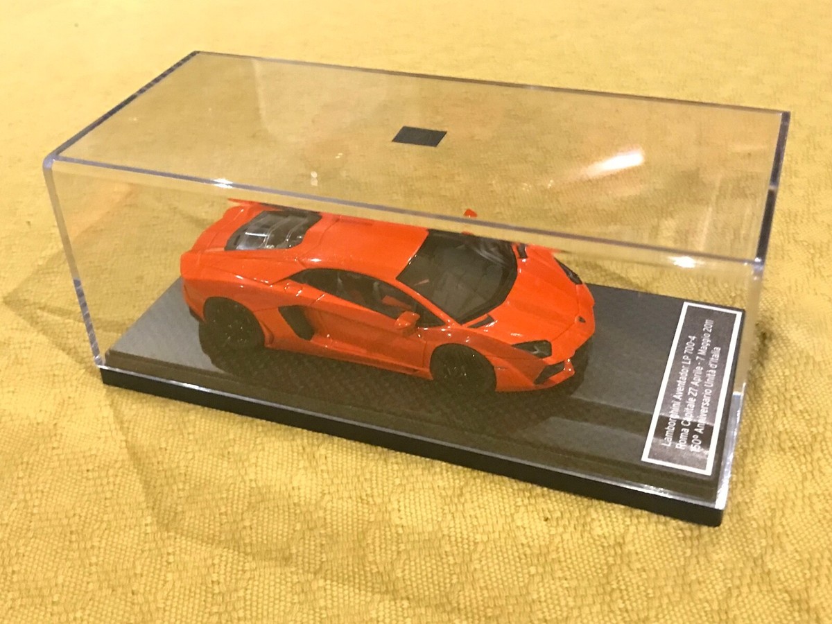 Looksmart 1/43 scale Lamborghini Aventador LP 700-4 - RARE press