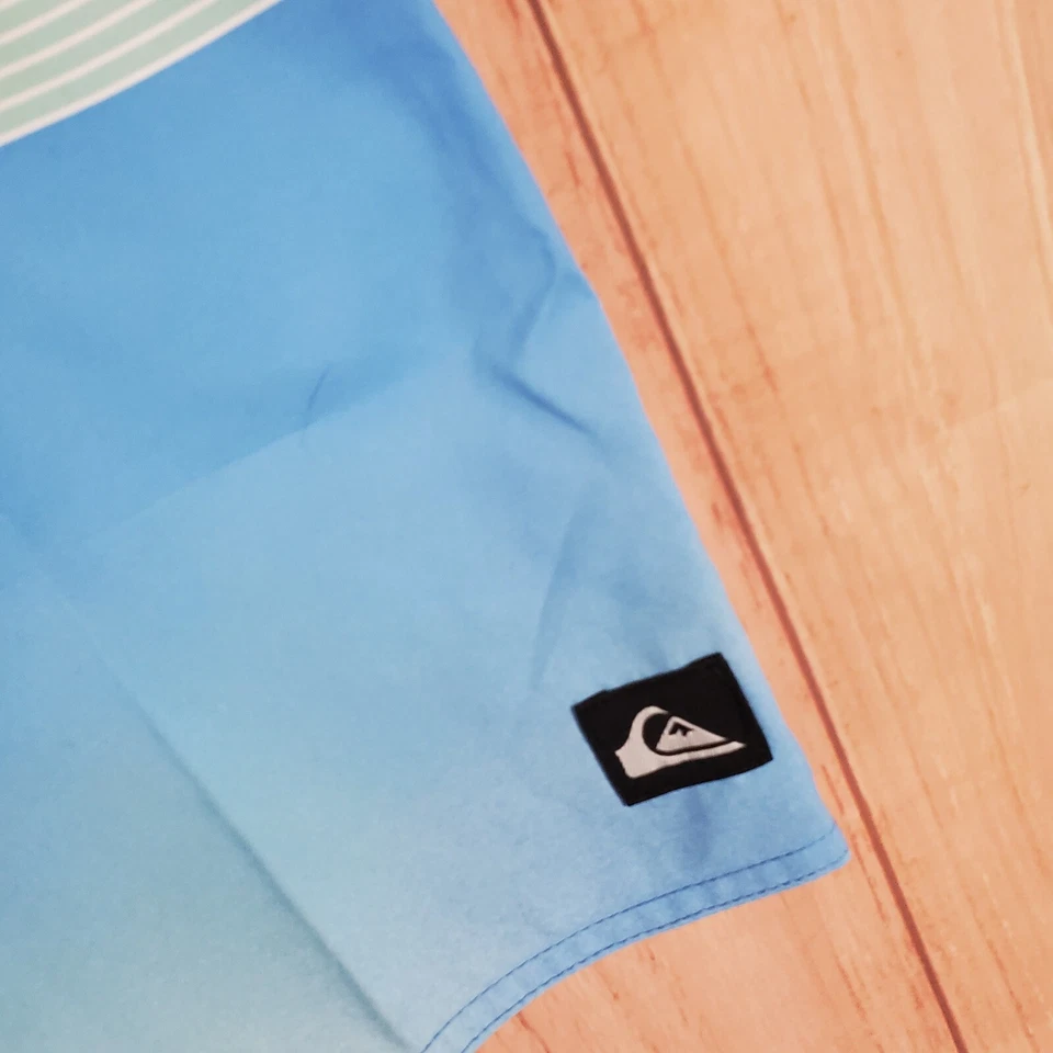 Boardshorts Quiksilver Everyday Panel para niños 26 Naval Academy Colorblock traje de baño Foto 3 de 4