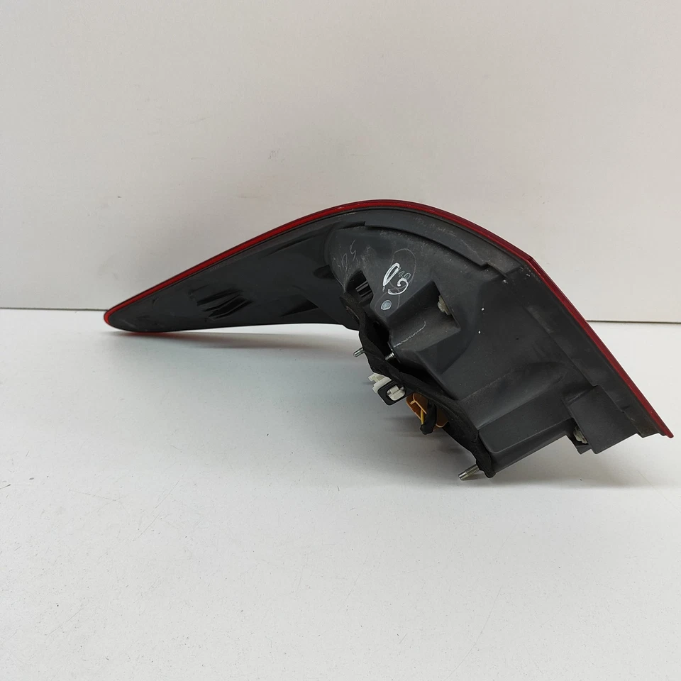 Lexus GS L10 Luz Trasera Derecha 81551-30C80 2.5 Híbrido 2014 RHD 26305366 - Imagen 4 de 4