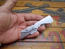 Gerber EAB Utility Knife Liner Lock Plain Edge Replaceable Blade