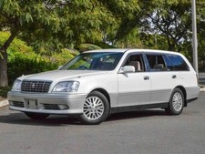 2000 Toyota CROWN 
