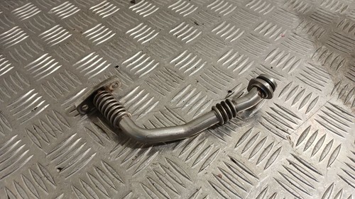 Volkswagen PASSAT B8 2016 Diesel 140kW Turbolader Ölleitung Ölschlauch