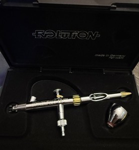 Evolution CR plus Airbrush Gun Silver with Cup and Case