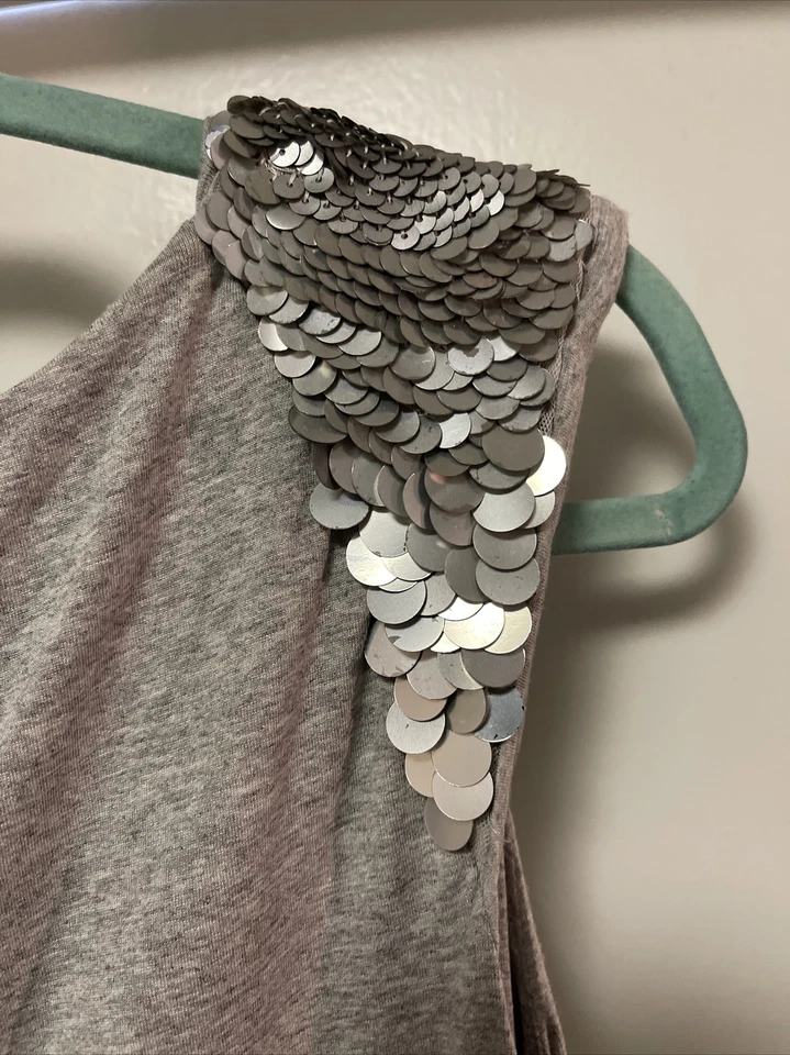 VESTIDO DE LENTEJUELAS SIN MANGAS ACANALADO CYNTHIA STEFFE $115 NUEVO CON ETIQUETAS TALLA M Foto 4 de 4