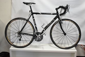 trek 1200 aluminum road bike