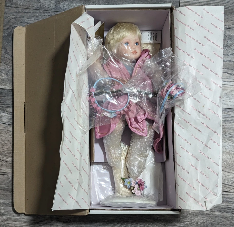 Arielle The Spring Angel porcelain doll Georgetown Collection by Ann Timmerman - Изображение 2 из 4