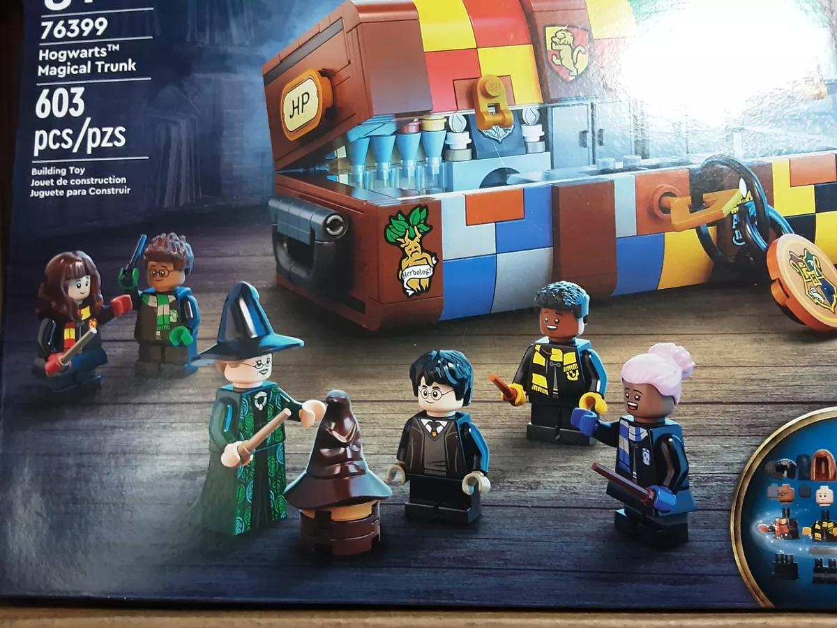 LEGO Harry Potter Hogwarts Magical Trunk 76399 Luggage Set