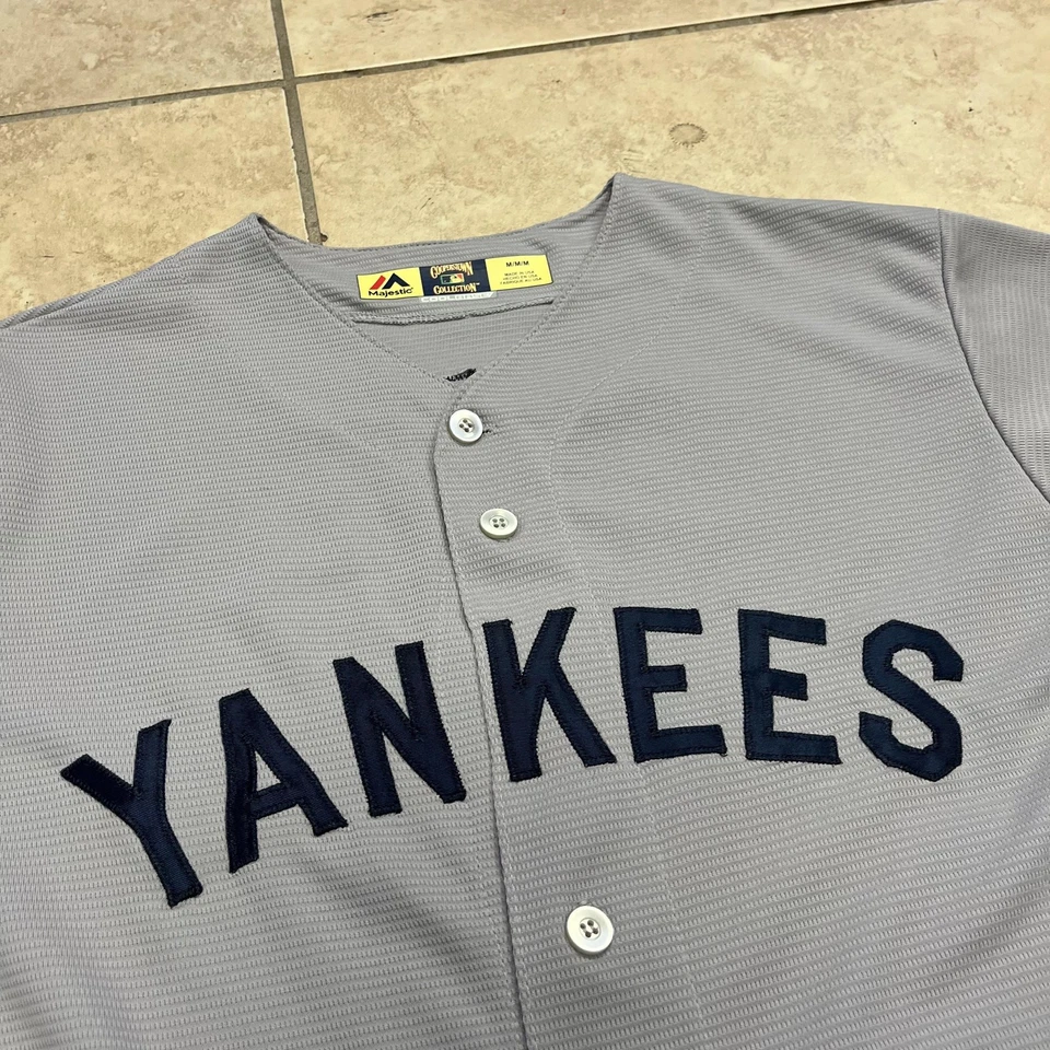 Camiseta de los Yankees de Nueva York para Hombres Mediana Hecha en EE. UU. Babe Ruth 3 Majestic Cool Base Foto 2 de 4