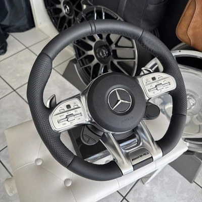 Original AMG Sportlenkrad Lenkrad U88 AMG Driver Unit G63 E63 C63 A45 GT63 Gtr63 - Bild 1 von 4