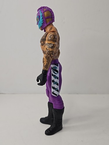 WWF WWE Rey Mysterio World Wrestling 6” Action Figure 2018 Mattel - Picture 4 of 7