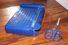 Creative Memories Personal Mini Trimmer with Scissors