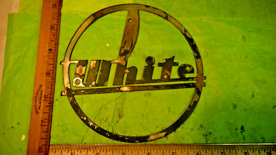 BC18 White Motor Co Emblem Vintage 1950s UNKNOWN MODEL YEAR APPLICATION 
