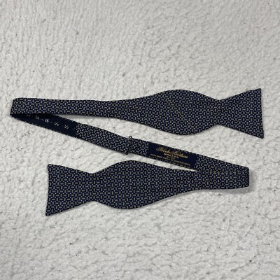 Men Brooks Brothers Silk Bow Ties display picture 1