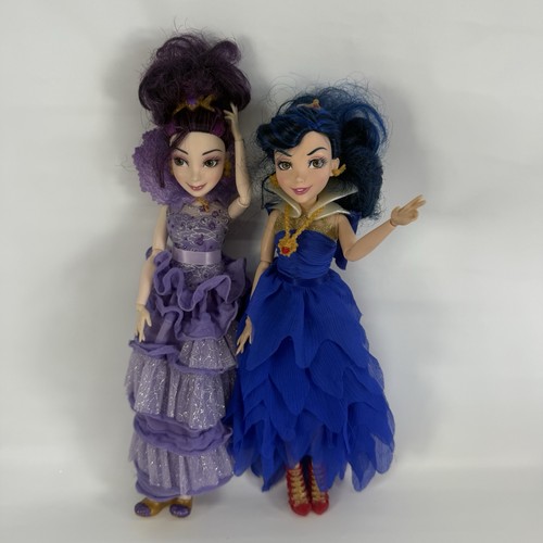 Disney Descendants Royal Coronation Evie and Mal Isle of the Lost Doll Set of 2