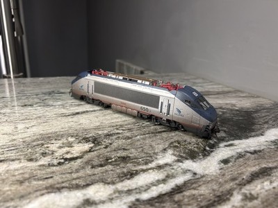 Bachmann Spectrum HHP-8 Amtrak Acela 650 DCC HO scale Weathered