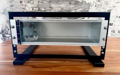 Eurorack 19  Modular Case + Ständer + Behringer CP1A PSU Netzteil