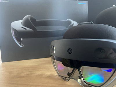 Microsoft HoloLens 2 eigenständiges VR-Headset Mixed Reality schwarz mit Etui