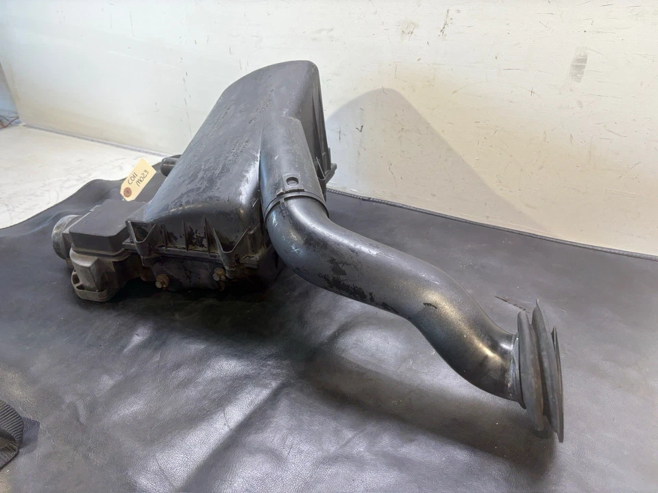 Porsche 944 AFM con caja de aire Foto 3 de 4