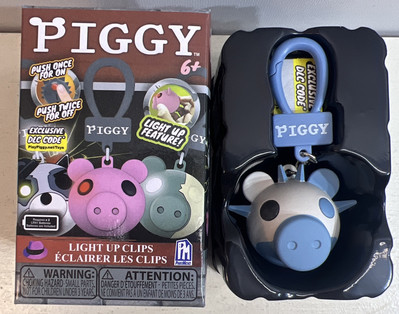 Piggy Light Up Clips FROSTIGGY  (W/ DLC Code) PhatMojo NEW *READ*