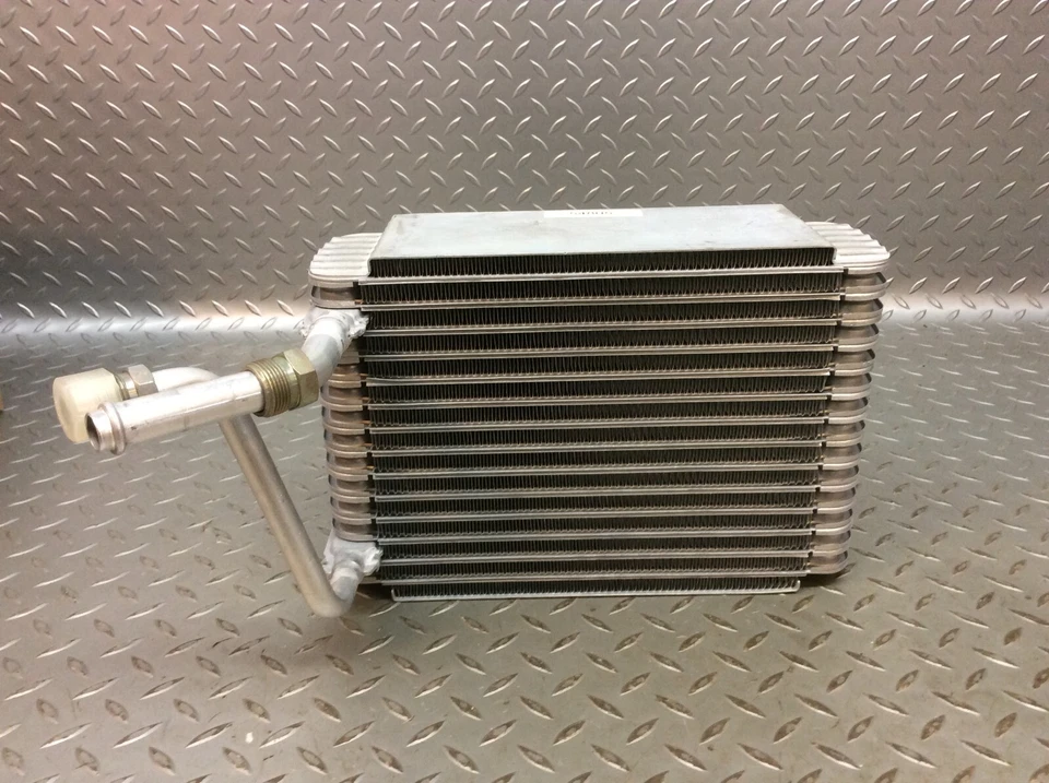 Se adapta a 03-07 Ford Expedition Lincoln Navigator evaporador núcleo aire de fábrica 54805 Foto 2 de 4