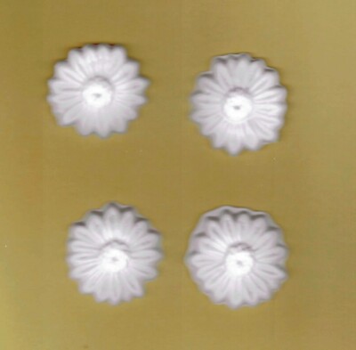 Daisy tops plaster of Paris painting project. Set of 12! (flwr gdn assrt)