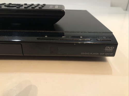 Sony Progressive Scan DVD Player - DVP-SR210P Tested - Picture 4 of 8