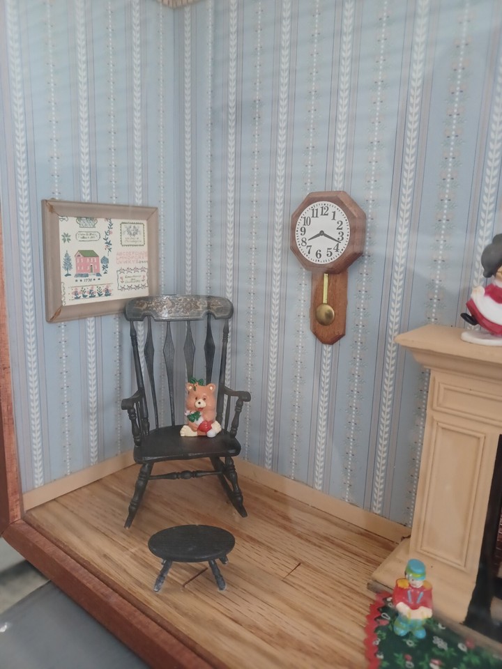 Dollhouse Christmas Living Room Scene Set Miniature Santa Claus & Mrs