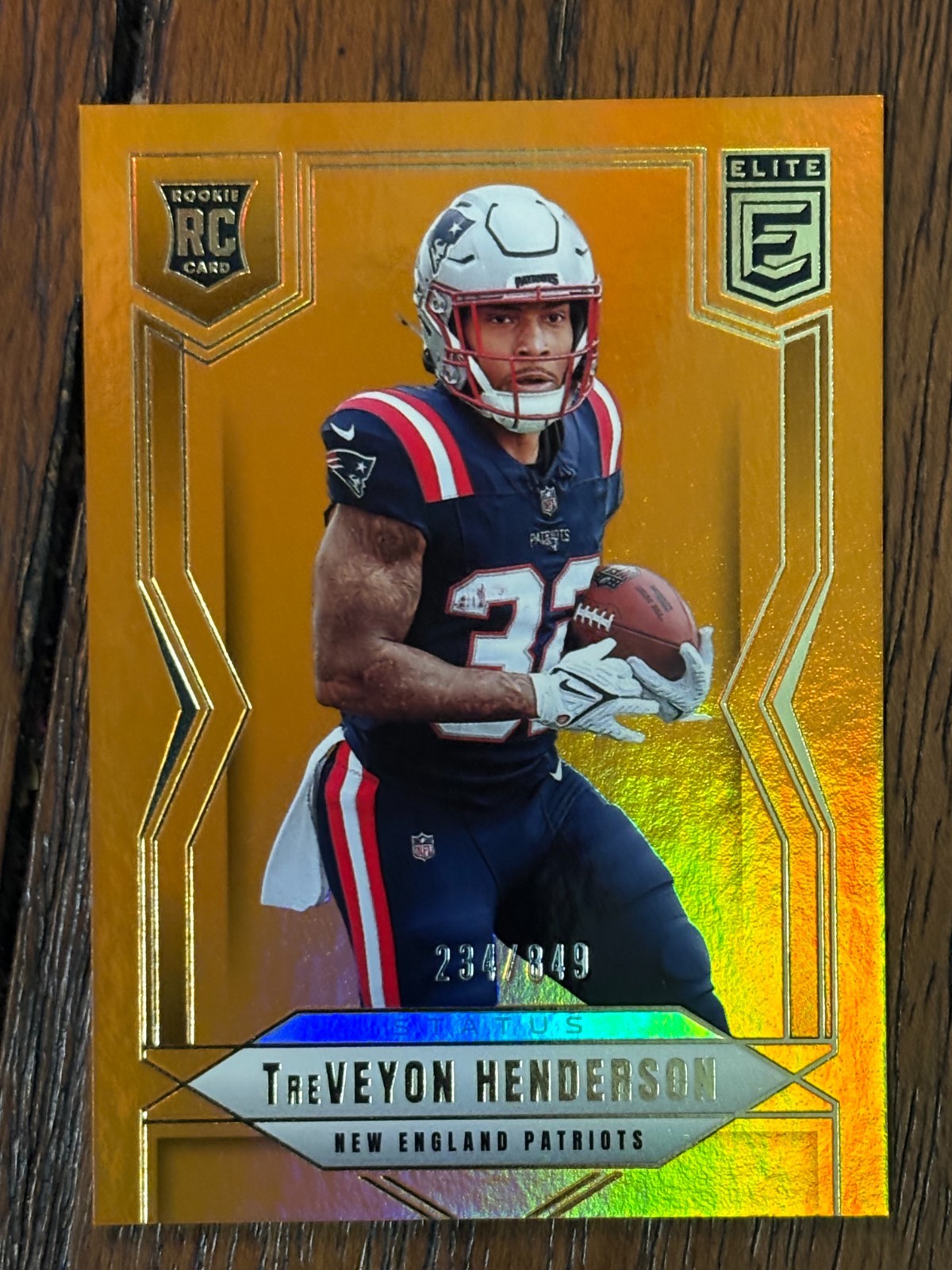 TREVEYON HENDERSON 2025 D0NRUSS ELITE STATUS METALLIC ORANGE 234/849 RC #152