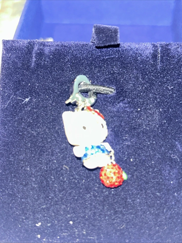 Swarovski Hello Kitty Cristal Dije Collar Azul Vestido Rojo Manzana Foto 3 de 4