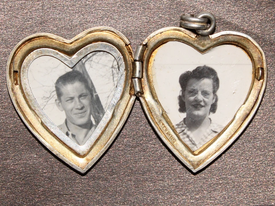 Vintage WWII-Era US Army 925 Sterling Silver Locket - Image 3 of 3