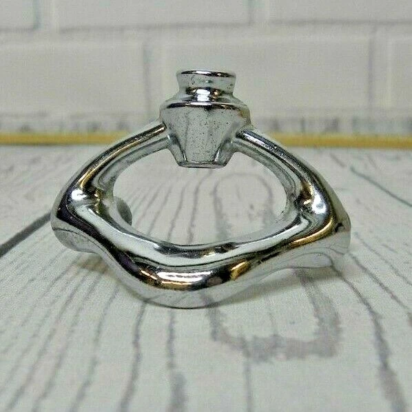 Tirador de cajón manija gabinete herrajes decorativos modernos mediados de siglo pequeños cromados vintage Foto 2 de 4