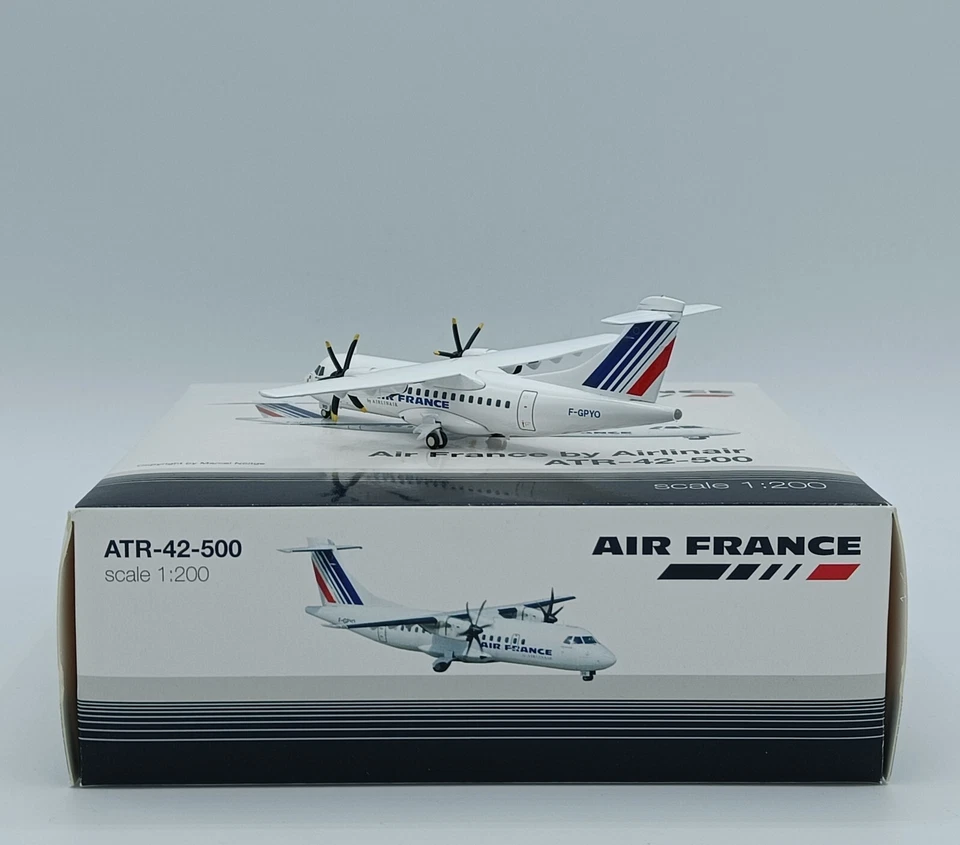 HERPA 552608 -Air France ATR-42-500 Reg. F-GPYO - 1/200 Model - Imagen 2 de 4