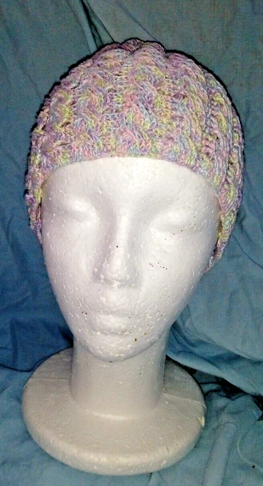 Mütze, gehäkelt Glitzer, Pastelltöne, Flechtmuster - Bild 2 von 4