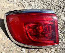 2013-2017 Buick Enclave Lh Tail Light Quarter Panel Oem 2013-2017 Buick Enclave Lh Tail Light Quarter Panel Oem