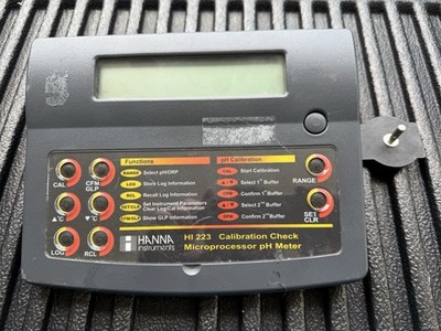 Hanna HI 223 pH Meter