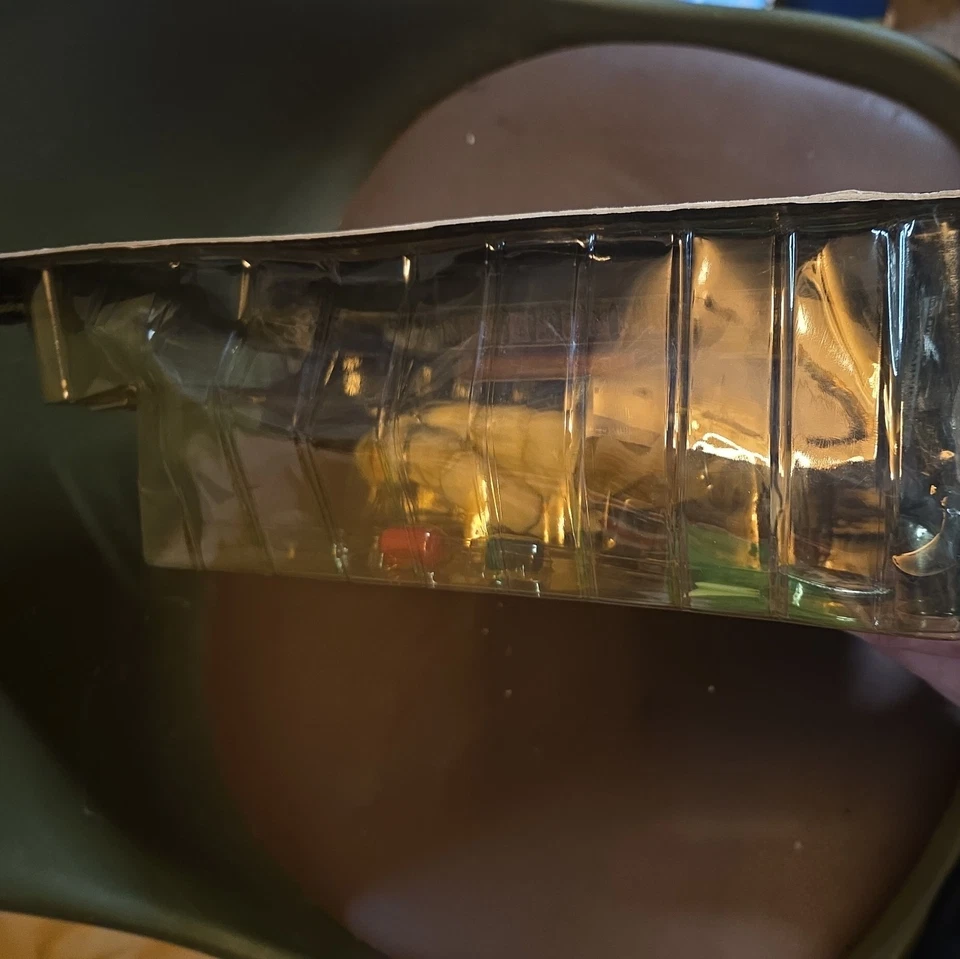 Figura de acción Art Asylum 2001 Eminem My Name Is Eminem abrigo blanco Foto 4 de 4