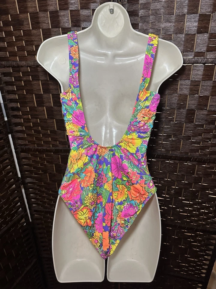 Traje de baño vintage años 80/90 Pro Spirit neón floral de una pieza 13/14 EE. UU. corte alto Foto 4 de 4