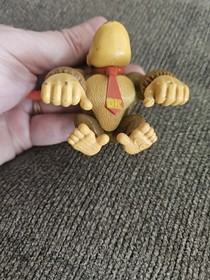 Nintendo Donkey Kong Vintage Collectible Keychain Mario NES SNES Video Game RARE