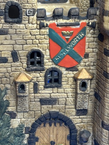 Kenilworth Castle Dept 56 Dickens Christmas Village W/ Bulb & Cord Tested! 7.5” - Picture 11 of 12