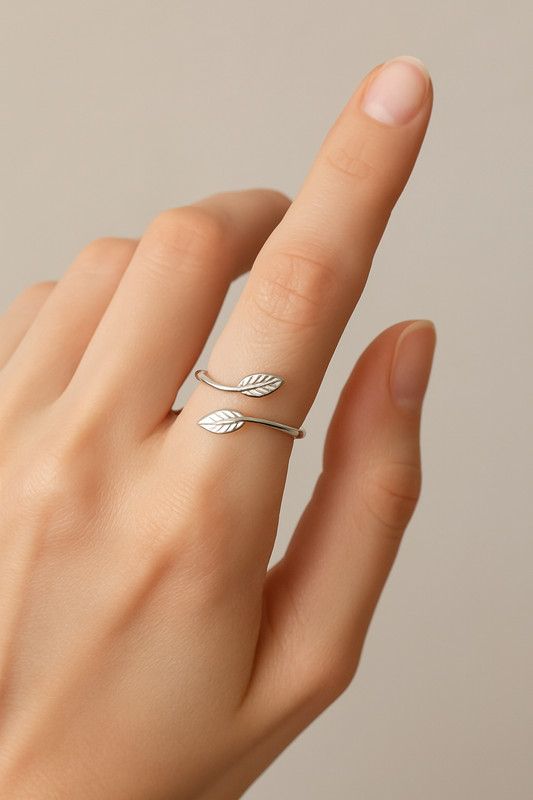 Pura Vida silver leaf adjustable ring - one size