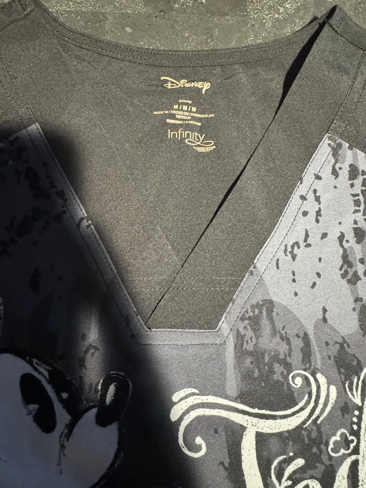 Mickey Mouse Cherokee Scrubs Disney Infinity Mens V Neck Top CK676 MKDZ Size M - Image 3 of 4